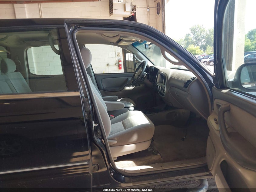 2005 Toyota Tundra VIN 5TBET34165S480544 IAAI salvage auction — NORMAL WEAR, Clear (Minnesota), sold $1,000 on 2026-07-29 (photo 5)