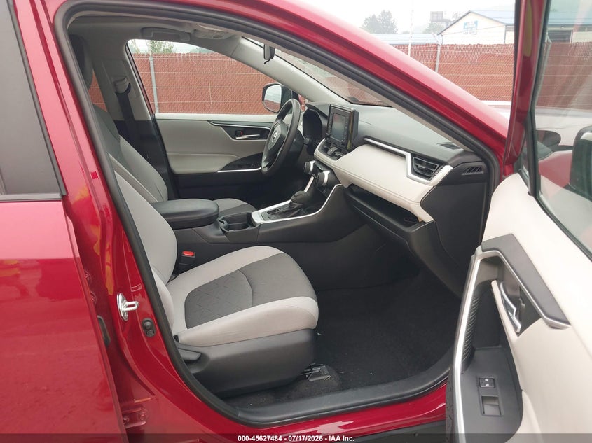2019 Toyota Rav 4 VIN 2T3P1RFV8KC059221 IAAI salvage auction — RIGHT FRONT, Salvage (Pennsylvania), sold $8,800 on 2026-07-31 (photo 5)