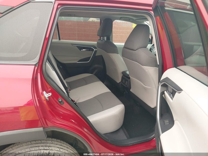 2019 Toyota Rav 4 VIN 2T3P1RFV8KC059221 IAAI salvage auction — RIGHT FRONT, Salvage (Pennsylvania), sold $8,800 on 2026-07-31 (photo 8)