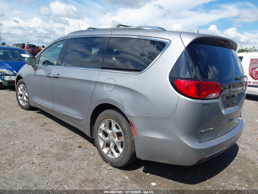 2018 Chrysler Pacifica VIN 2C4RC1GG7JR320320 IAAI salvage auction — NORMAL WEAR, Salvage Title, sold $3,300 on 2026-07-18 (photo 3)