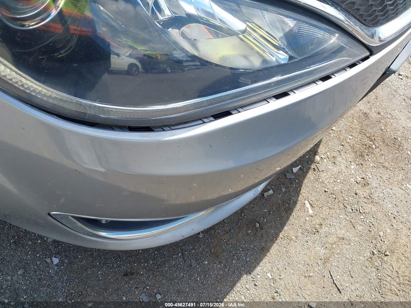 2018 Chrysler Pacifica VIN 2C4RC1GG7JR320320 IAAI salvage auction — NORMAL WEAR, Salvage Title, sold $3,300 on 2026-07-18 (photo 6)