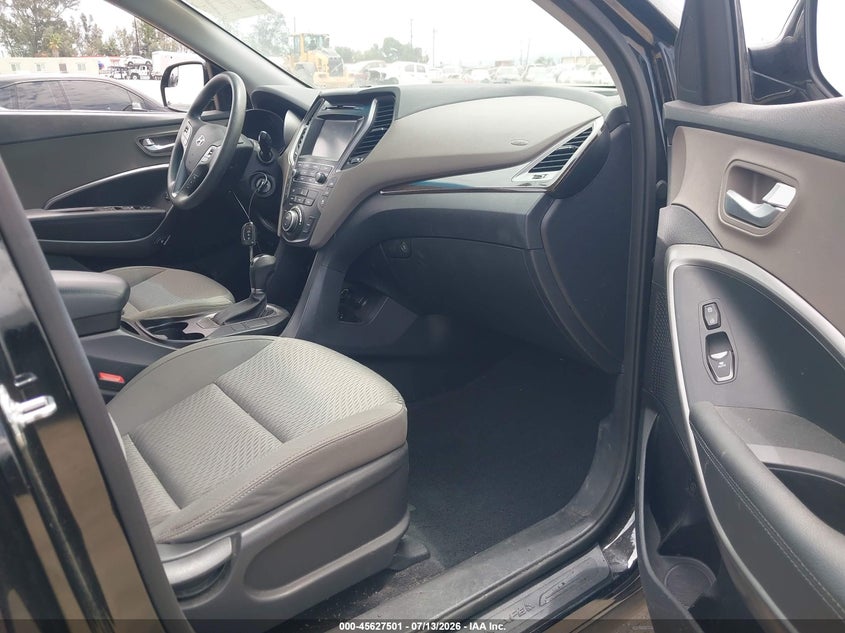 2019 Hyundai Santa fe VIN KM8SM4HF7KU299412 IAAI salvage auction — NORMAL WEAR, Clear - Dealer Only (California), sold $3,550 on 2026-08-01 (photo 5)