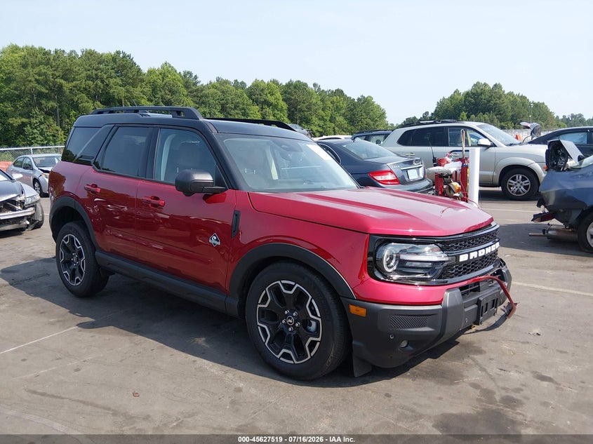 2025 Ford Bronco sport VIN 3FMCR9CN4SRF36009 IAAI salvage auction — LEFT FRONT, Wait Title, sold $8,900 on 2026-08-19 (photo 1)