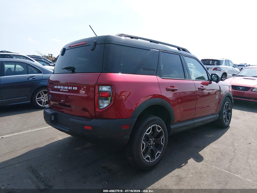 2025 Ford Bronco sport VIN 3FMCR9CN4SRF36009 IAAI salvage auction — LEFT FRONT, Wait Title, sold $8,900 on 2026-08-19 (photo 4)