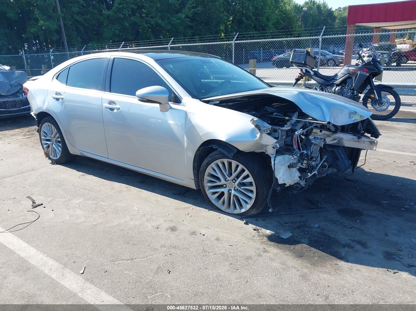 2014 Lexus ES VIN JTHBK1GG5E2099453 IAAI salvage auction — FRONT & REAR, Salvage (North Carolina), sold $2,450 on 2026-08-02 (photo 1)