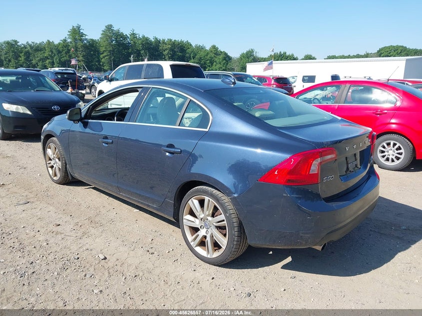 2012 Volvo S60 VIN YV1902FH7C2128173 IAAI salvage auction — NORMAL WEAR, Clear (Massachusetts), sold $850 on 2026-07-31 (photo 3)