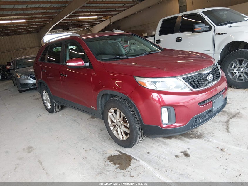 2015 Kia Sorento VIN 5XYKTDA69FG650278 IAAI salvage auction — NORMAL WEAR, Salvage Title, sold $800 on 2026-07-20 (photo 1)