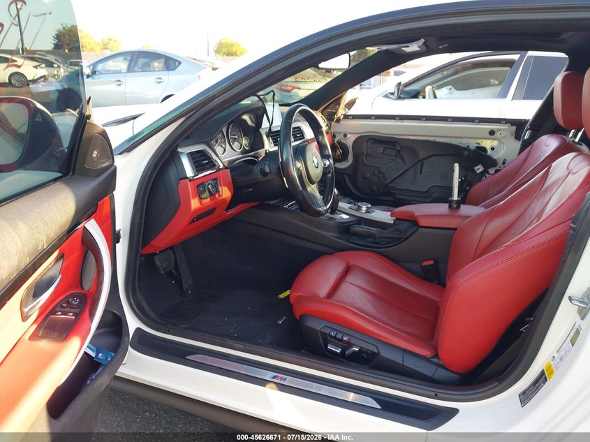 2019 BMW 4er VIN WBA4W7C50KAG52176 IAAI salvage auction — RIGHT SIDE, Wait Title, sold $12,975 on 2026-08-07 (photo 5)