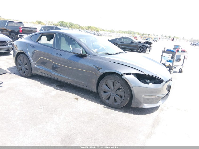 2023 Tesla Model s VIN 5YJSA1E52PF526982 — IAAI salvage auction photo