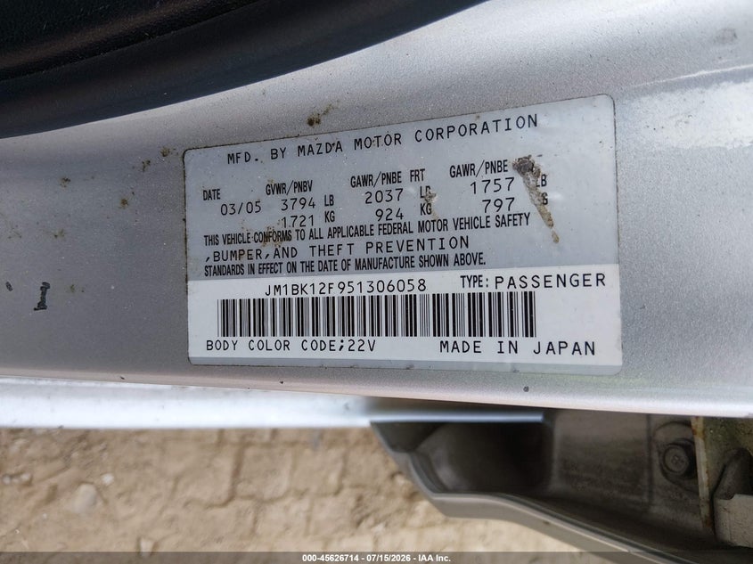 2005 Mazda 3 VIN JM1BK12F951306058 IAAI salvage auction — NORMAL WEAR, Clear (Tennessee), sold $775 on 2026-07-22 (photo 9)