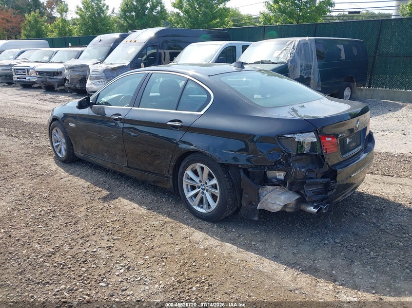 2015 BMW 5er VIN WBA5A7C57FD628963 IAAI salvage auction — REAR END, Mv-907A (New York), sold $775 on 2026-07-28 (photo 3)