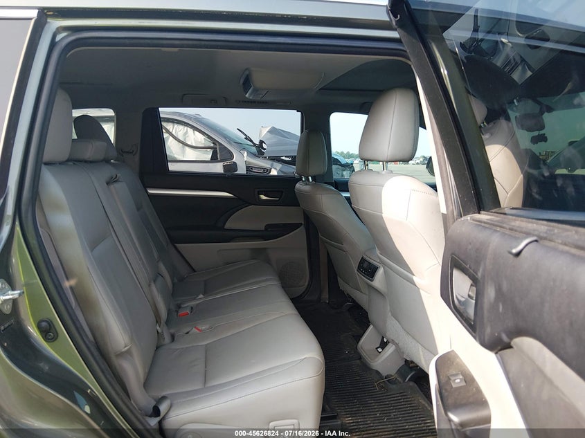 2014 Toyota Highlander VIN 5TDKKRFH2ES018475 IAAI salvage auction — FRONT END, Salvage Title, sold $4,500 on 2026-07-30 (photo 8)