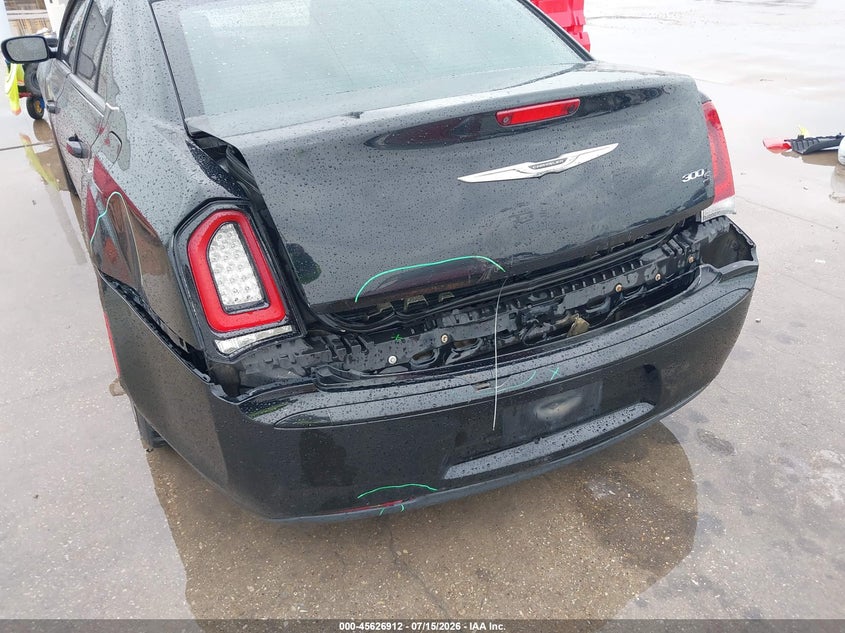 2015 Chrysler 300 VIN 2C3CCABG0FH926864 IAAI salvage auction — REAR END, Original (Texas), sold $3,550 on 2026-09-07 (photo 6)