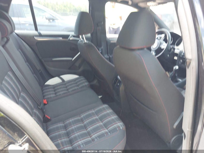 2013 Volkswagen Gti VIN WVWGV7AJ5DW093441 IAAI salvage auction — NORMAL WEAR, Wait Title, sold $1,950 on 2026-08-05 (photo 8)