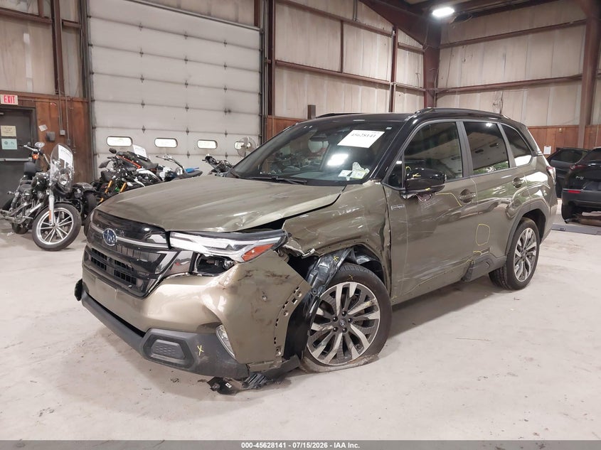 2025 Subaru Forester VIN JF2SLSTD9SH407444 IAAI salvage auction — LEFT FRONT, Salvage Title, sold $13,800 on 2026-07-26 (photo 2)