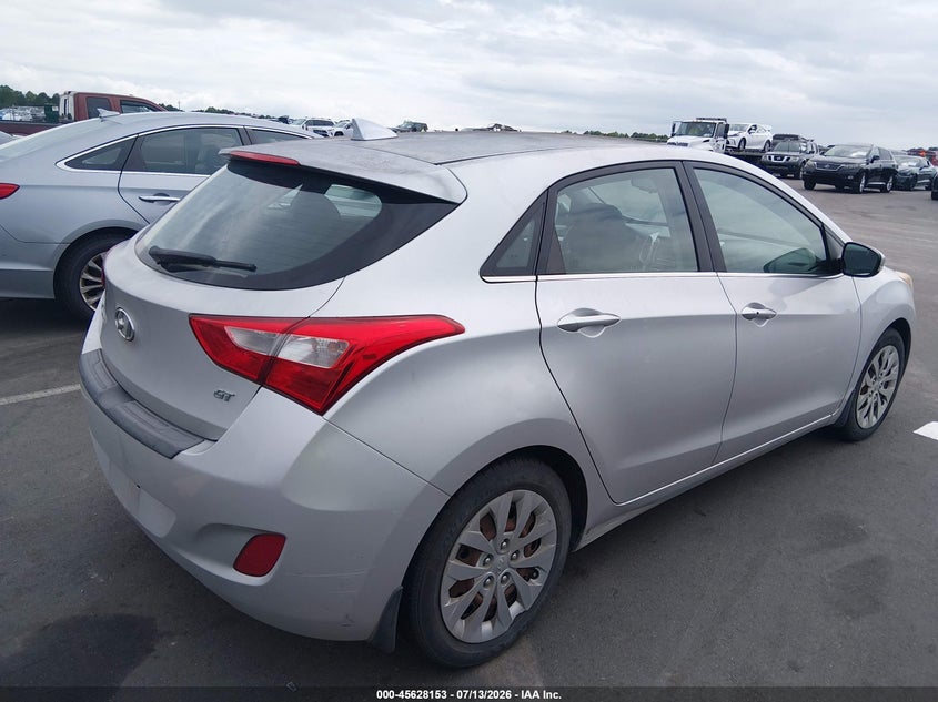 2016 Hyundai Elantra VIN KMHD35LH0GU270769 IAAI salvage auction — NORMAL WEAR, Salvage Title, sold $1,825 on 2026-07-29 (photo 4)