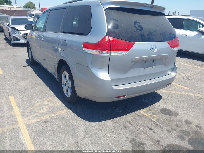 2014 Toyota Sienna VIN 5TDKK3DC8ES502073 IAAI salvage auction — RIGHT FRONT, Salvage Title, sold $2,350 on 2026-07-27 (photo 3)