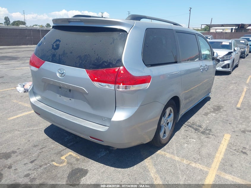 2014 Toyota Sienna VIN 5TDKK3DC8ES502073 IAAI salvage auction — RIGHT FRONT, Salvage Title, sold $2,350 on 2026-07-27 (photo 4)
