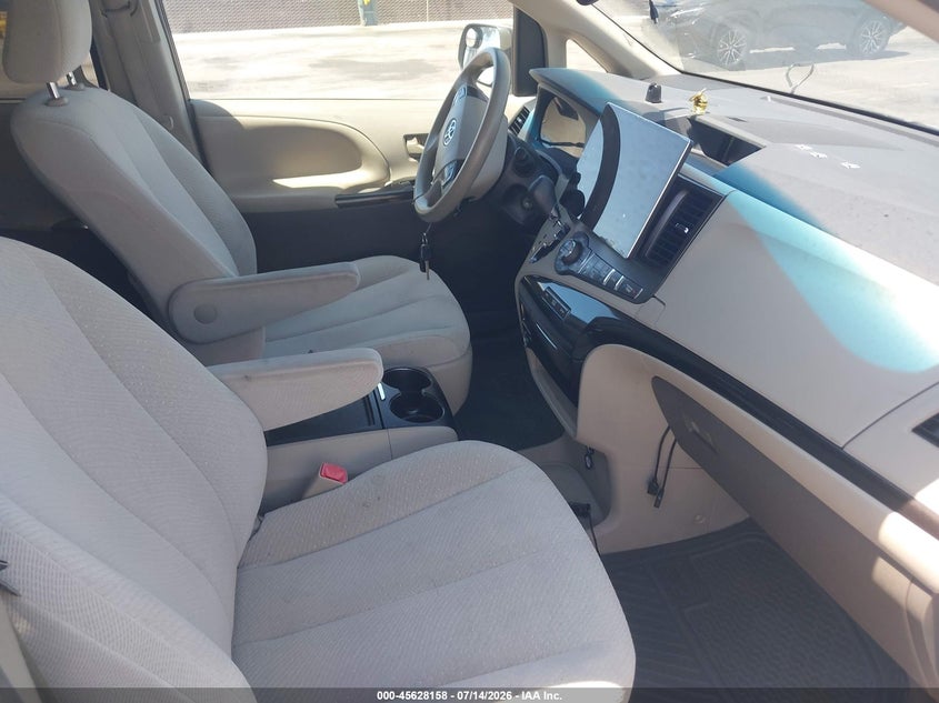 2014 Toyota Sienna VIN 5TDKK3DC8ES502073 IAAI salvage auction — RIGHT FRONT, Salvage Title, sold $2,350 on 2026-07-27 (photo 5)