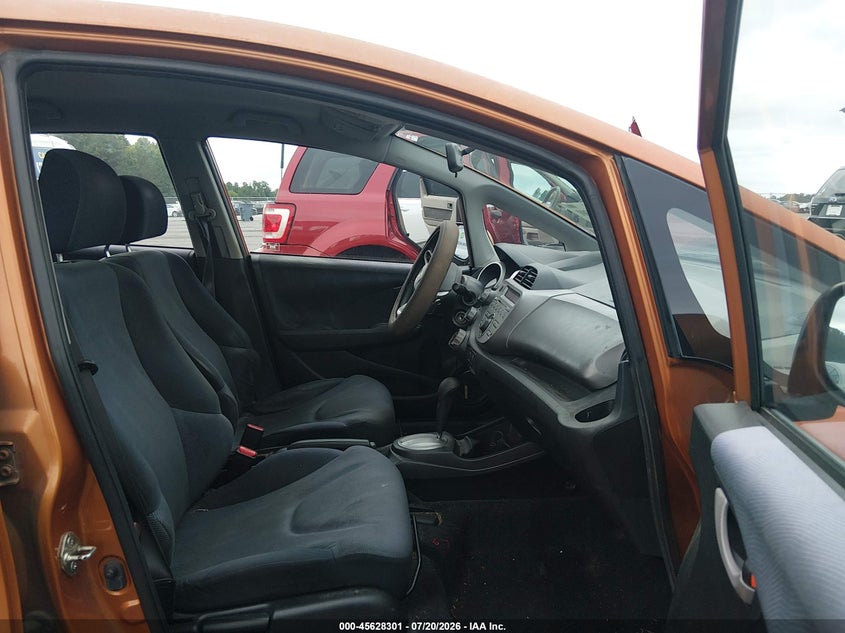 2009 Honda Fit VIN JHMGE88499S036372 IAAI salvage auction — NORMAL WEAR, Clear (North Carolina), sold $1,250 on 2026-07-29 (photo 5)