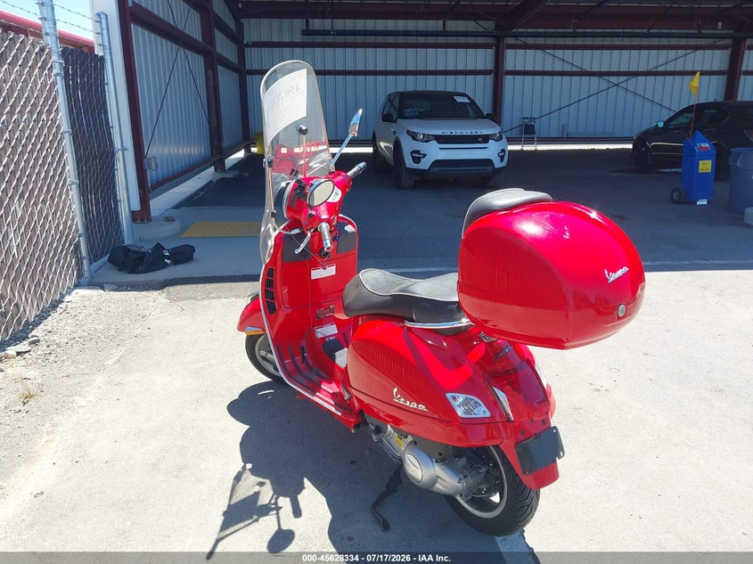 2013 Vespa Gts VIN ZAPM459LXD5703581 IAAI salvage auction — SIDE, Salvage Title, sold $625 on 2026-08-05 (photo 3)