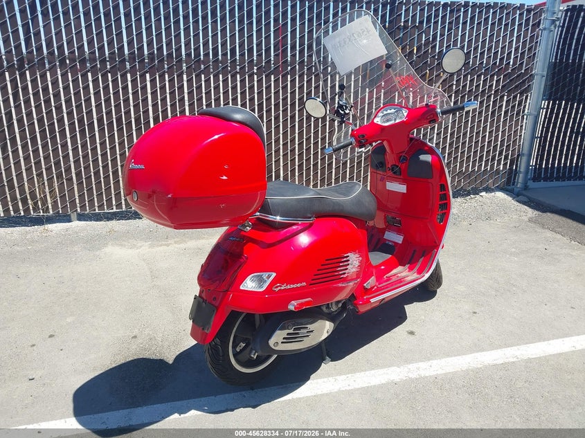 2013 Vespa Gts VIN ZAPM459LXD5703581 IAAI salvage auction — SIDE, Salvage Title, sold $625 on 2026-08-05 (photo 4)