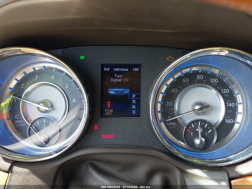 2012 Chrysler 300c VIN 2C3CCAETXCH144334 IAAI salvage auction — NORMAL WEAR, Salvage Title, sold $925 on 2026-07-31 (photo 7)