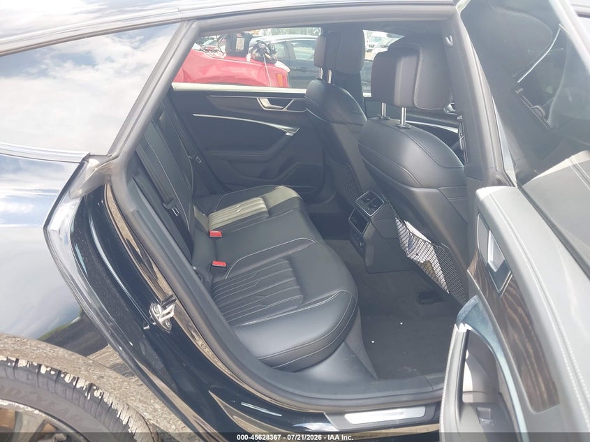 2021 Audi A7 VIN WAUVPBF29MN081186 IAAI salvage auction — FRONT END, Salvage Title, sold $19,600 on 2026-08-02 (photo 8)