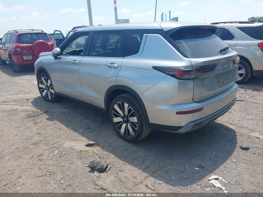 2025 Mitsubishi Outlander VIN JA4J3VA82SZ014746 IAAI salvage auction — RIGHT SIDE, Salvage Title, sold $2,550 on 2026-07-22 (photo 3)