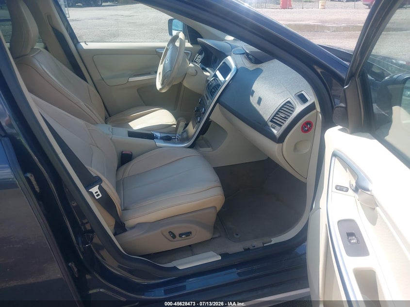 2010 Volvo Xc60 VIN YV4982DZ6A2051199 IAAI salvage auction — NORMAL WEAR, Clear (Virginia), sold $750 on 2026-07-31 (photo 5)