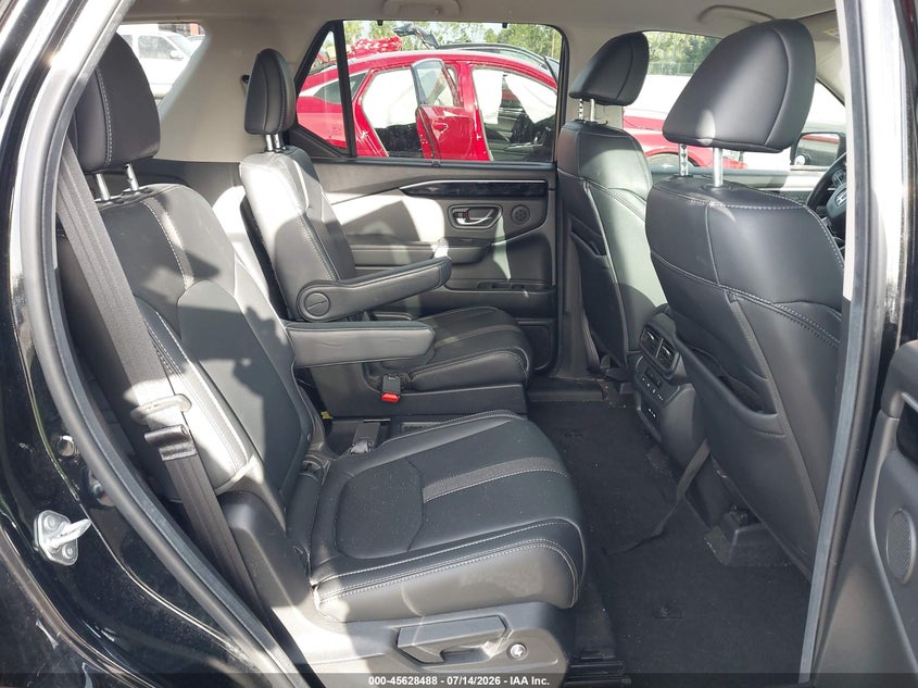 2024 Honda Pilot VIN 5FNYG2H52RB016550 IAAI salvage auction — LEFT FRONT, Rebuildable (Florida), sold $15,100 on 2026-08-17 (photo 8)