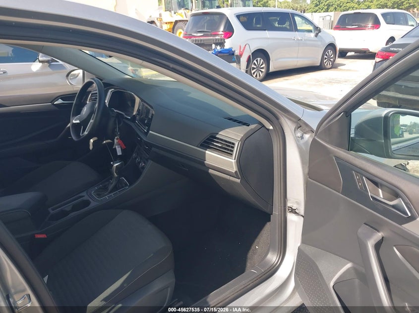 2024 Volkswagen Jetta VIN 3VW5M7BU5RM079546 IAAI salvage auction — RIGHT FRONT, Enterprise Vehicles Clear Only (Colorado), sold $9,400 on 2026-07-23 (photo 5)
