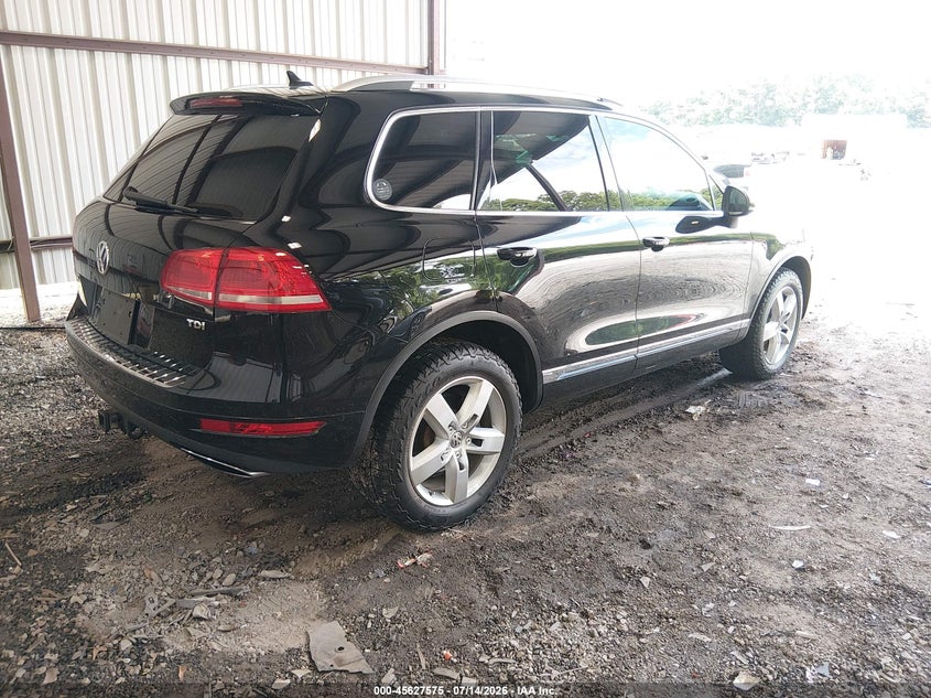 2012 Volkswagen Touareg VIN WVGEK9BP4CD012126 IAAI salvage auction — FRONT END, Salvage (Georgia), sold $2,400 on 2026-08-08 (photo 4)