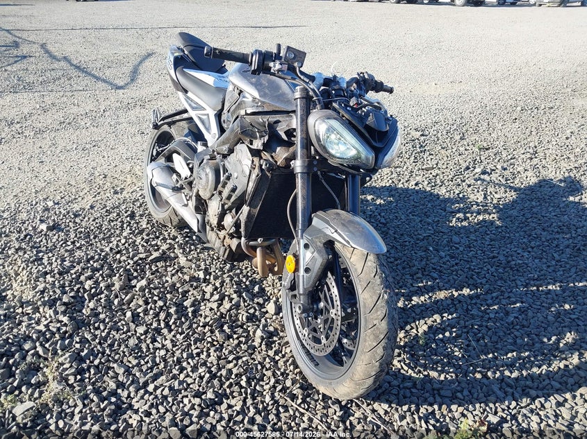 2024 Triumph motorcycle Street VIN SMTA604S2RTBR0818 IAAI salvage auction — FRONT END, Salvage (Oregon), sold $1,400 on 2026-10-07 (photo 1)
