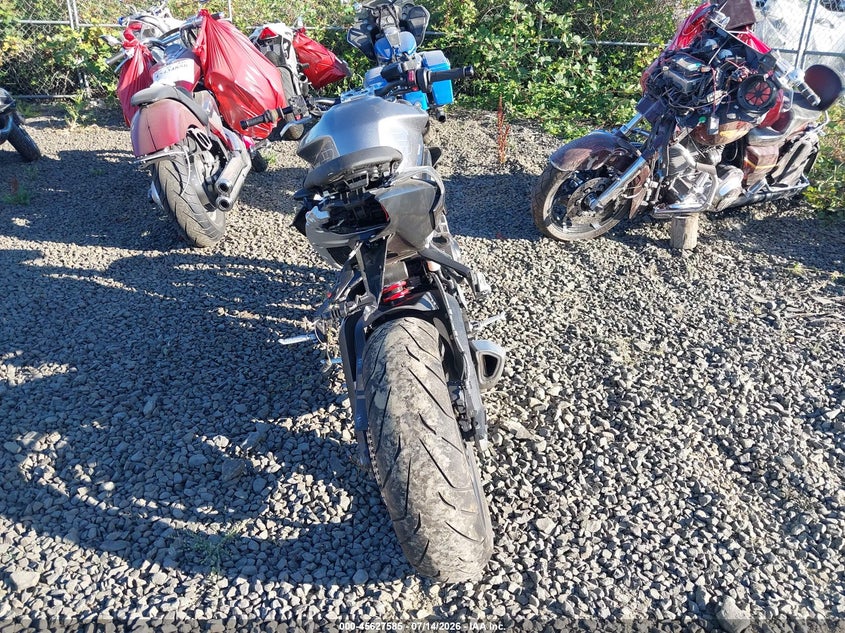 2024 Triumph motorcycle Street VIN SMTA604S2RTBR0818 IAAI salvage auction — FRONT END, Salvage (Oregon), sold $1,400 on 2026-10-07 (photo 6)