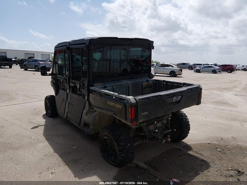 2022 Can-am/ brp Traxter VIN 3JBUUAX47NK010371 IAAI salvage auction — SIDE, Wait Title, sold $7,100 on 2026-08-20 (photo 3)