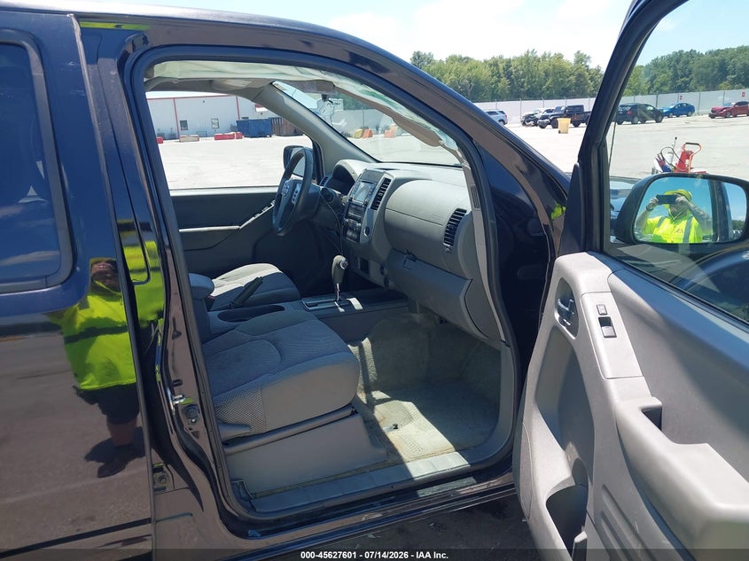 2017 Nissan Navara (frontier) VIN 1N6AD0ER7HN755559 IAAI salvage auction — FRONT END, Salvage Title, sold $7,150 on 2026-08-20 (photo 5)
