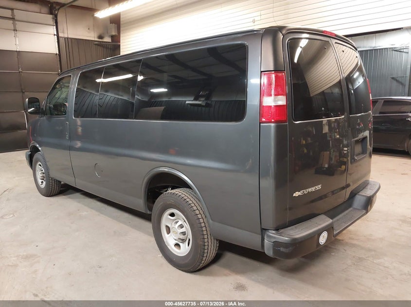 2017 Chevrolet Express 2500 VIN 1GAWGEFF1H1243605 IAAI salvage auction — RIGHT SIDE, Sf97 (New York), sold $10,125 on 2026-08-20 (photo 3)