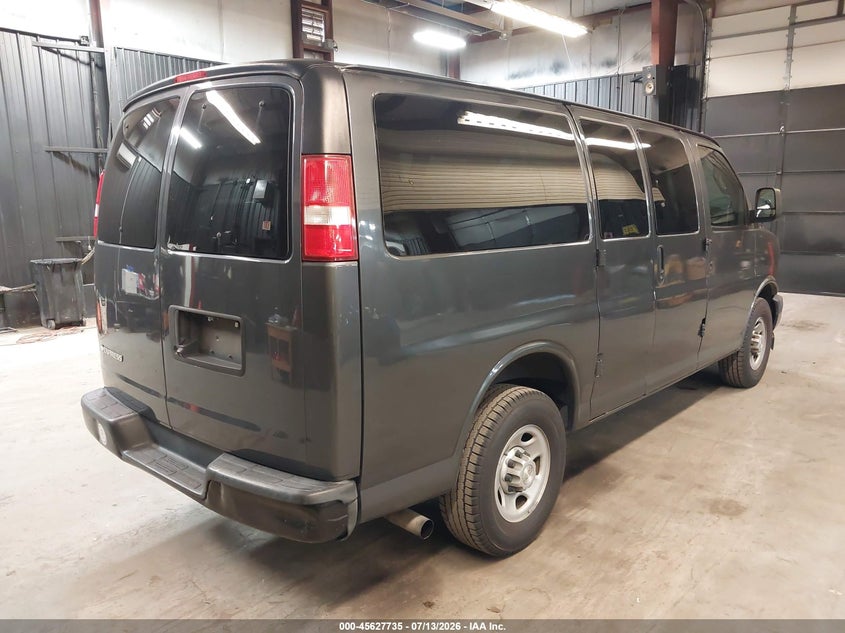 2017 Chevrolet Express 2500 VIN 1GAWGEFF1H1243605 IAAI salvage auction — RIGHT SIDE, Sf97 (New York), sold $10,125 on 2026-08-20 (photo 4)