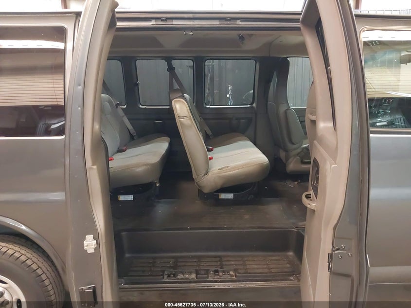 2017 Chevrolet Express 2500 VIN 1GAWGEFF1H1243605 IAAI salvage auction — RIGHT SIDE, Sf97 (New York), sold $10,125 on 2026-08-20 (photo 8)