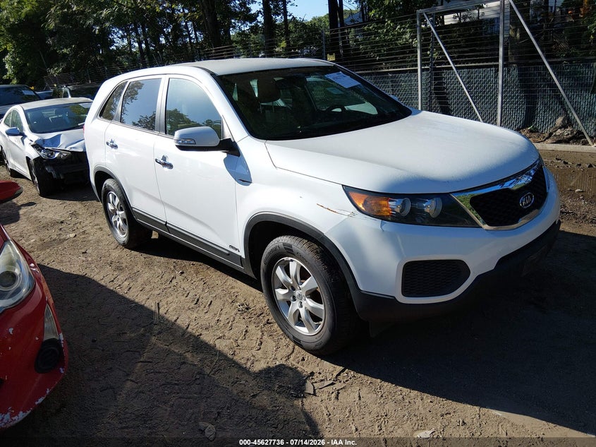 2013 Kia Sorento VIN 5XYKTDA63DG376797 IAAI salvage auction — NORMAL WEAR, Clear (Virginia), sold $900 on 2026-07-30 (photo 1)