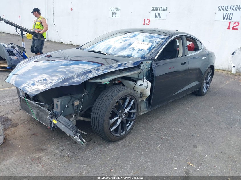 2015 Tesla Model s VIN 5YJSA1H22FF087976 IAAI salvage auction — FRONT END, Salvage Title, sold $3,850 on 2026-09-02 (photo 2)