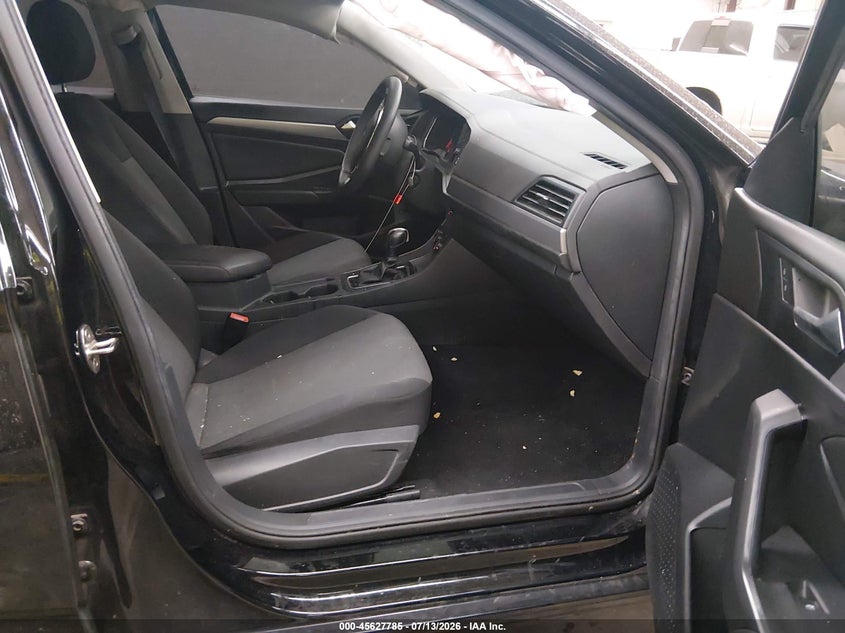 2019 Volkswagen Jetta VIN 3VWC57BU3KM111291 IAAI salvage auction — SIDE, Salvage Title, sold $3,650 on 2026-07-28 (photo 5)