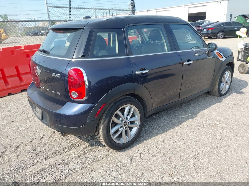 2013 Mini Countryman VIN WMWZB3C5XDWR36220 IAAI salvage auction — NORMAL WEAR, Clear (Illinois), sold $650 on 2026-07-29 (photo 4)