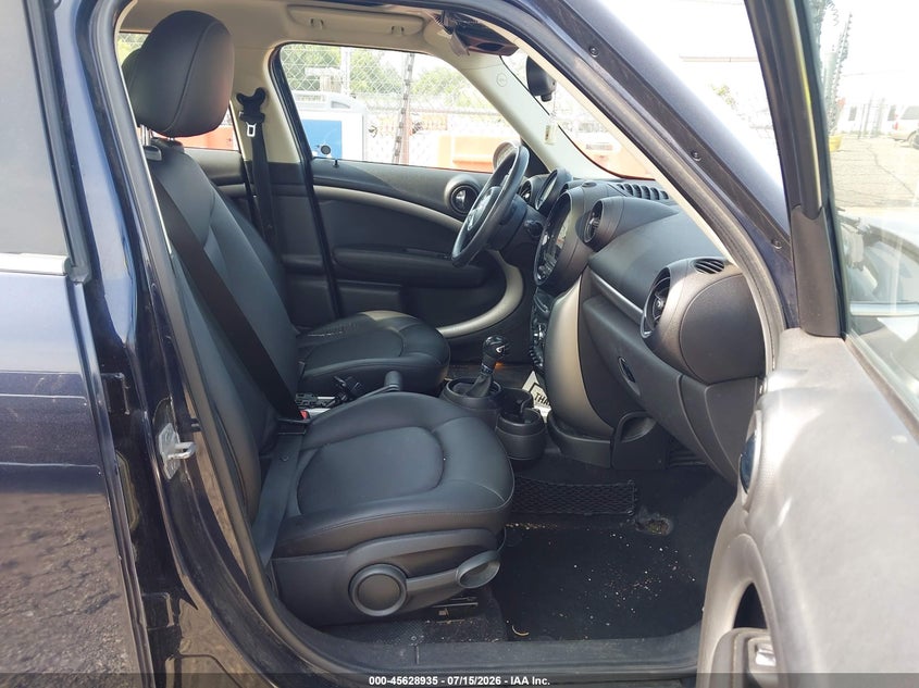 2013 Mini Countryman VIN WMWZB3C5XDWR36220 IAAI salvage auction — NORMAL WEAR, Clear (Illinois), sold $650 on 2026-07-29 (photo 5)