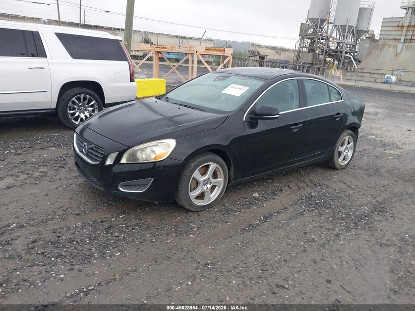 2012 Volvo S60 VIN YV1622FSXC2056040 IAAI salvage auction — REAR END, Salvage Rebuilt (North Carolina), sold $325 on 2026-07-24 (photo 2)