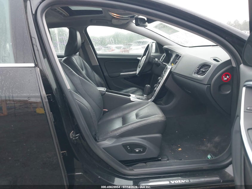 2012 Volvo S60 VIN YV1622FSXC2056040 IAAI salvage auction — REAR END, Salvage Rebuilt (North Carolina), sold $325 on 2026-07-24 (photo 5)