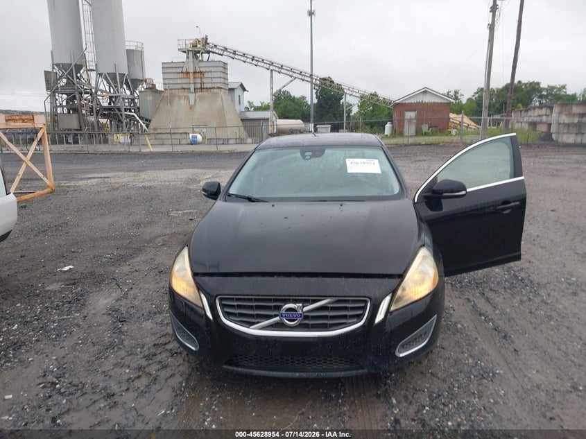 2012 Volvo S60 VIN YV1622FSXC2056040 IAAI salvage auction — REAR END, Salvage Rebuilt (North Carolina), sold $325 on 2026-07-24 (photo 6)