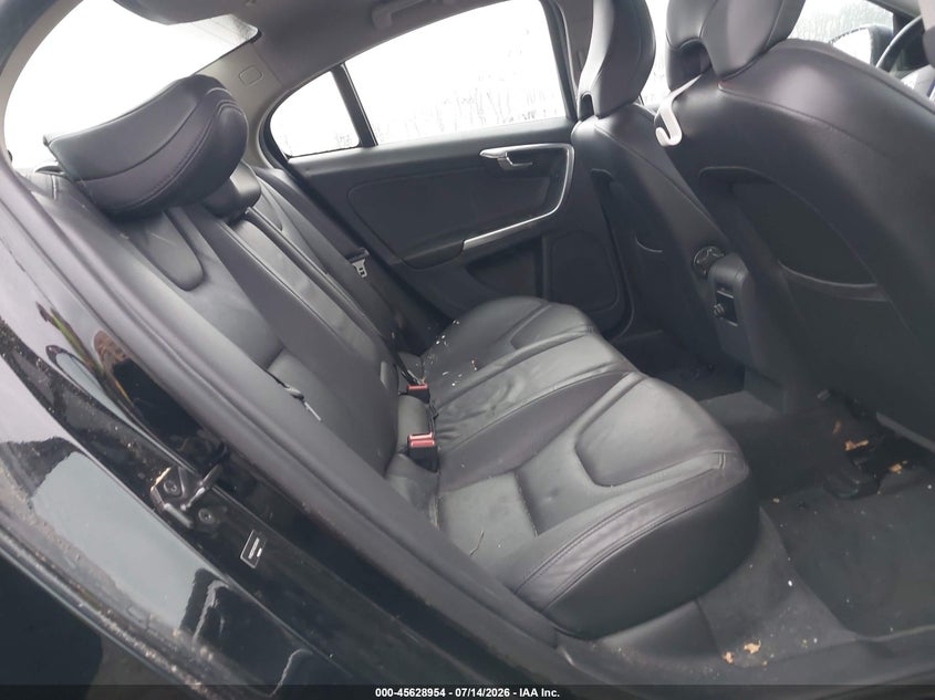 2012 Volvo S60 VIN YV1622FSXC2056040 IAAI salvage auction — REAR END, Salvage Rebuilt (North Carolina), sold $325 on 2026-07-24 (photo 8)