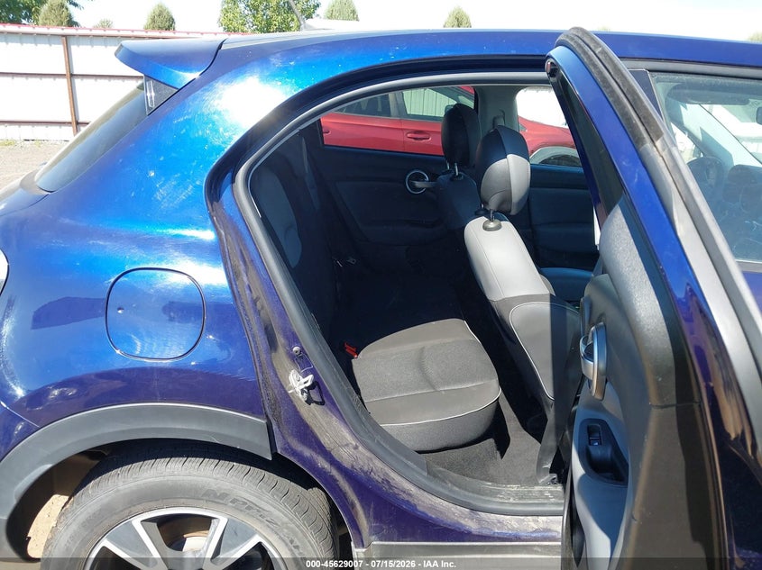 2016 Fiat 500x VIN ZFBCFYBT1GP512632 IAAI salvage auction — FRONT & REAR, Salvage Title, sold $25 on 2026-07-28 (photo 8)